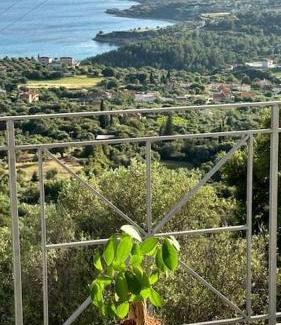 Mousata Casa | Newly Renovated Endless view Dimitra's House