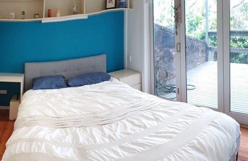 Waitara Casa | Newly renovated, fully furnished Townhouse