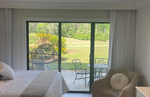 Wesley Chapel Condominio | Newly Renovated Golf View in Saddlebrook