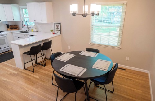 Hudson Casa | Newly renovated home located across from WRA and steps from downtown Hudson.