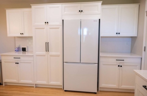Hudson Casa | Newly renovated home located across from WRA and steps from downtown Hudson.