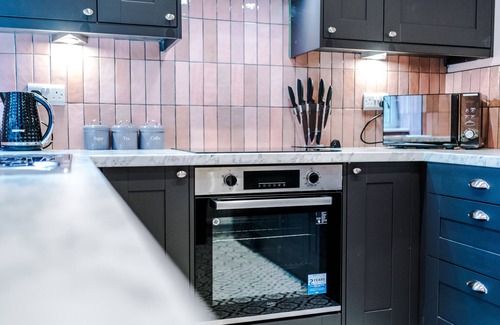 Salford Casa | Newly Renovated home-Manchester
