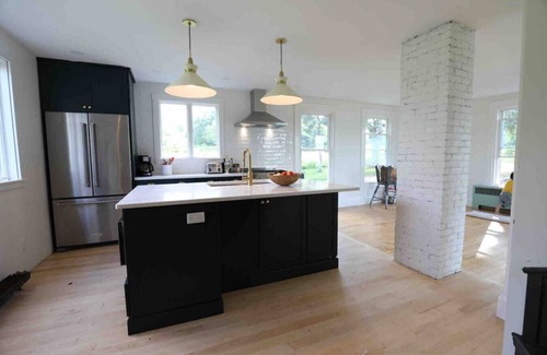 Union Otro | Newly renovated home on historical Waterfront farm