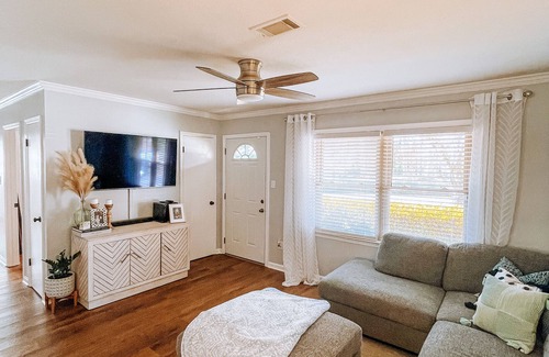 Martinez Casa | Newly Renovated House-5 miles from the Augusta Nationals