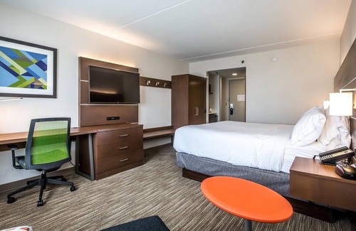 Exton Casa | Newly Renovated IHG Hotel with Free Hot Breakfast!