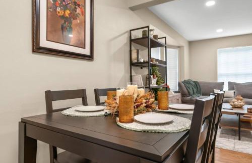 Dearborn Casa | Newly Renovated in Historic Neighborhood Near DTW
