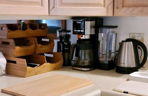 Point Roberts Casa | Newly Renovated, Light-Filled Cabin