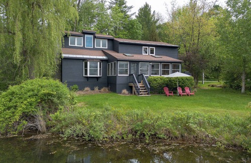 Lenox Dale Casa | Newly Renovated Lakefront Haven In Lenox