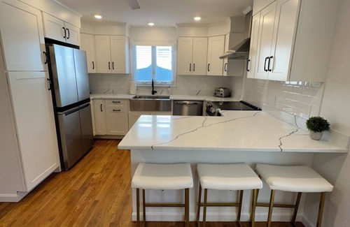 Fifth Ward Casa | Newly renovated luxury 2-bedroom house. Walk to EVERYTHING!