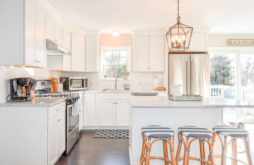 South Chatham Casa | # 622: Privado, recientemente renovado, moderno, acceso al estanque con escrituras, ¡Camine a la calle principal!