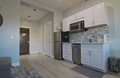 Lake Las Vegas Apartamento | Newly Renovated Modern Condo