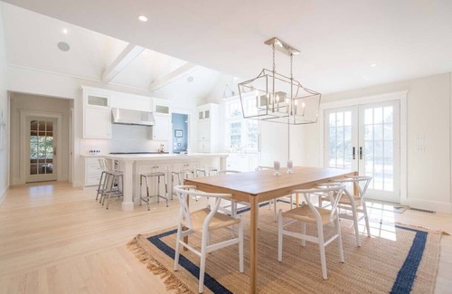 Surfside Alquiler De Eote | Newly renovated Nantucket home with pool - walk to beach!.