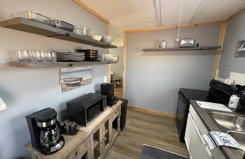 Albany Cabina | Newly renovated near Rowena, Grider and Wolf Creek Dam