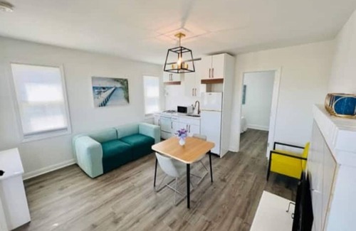 Alden Manor Apartamento | Newly-Renovated One-Bedroom on the Beach