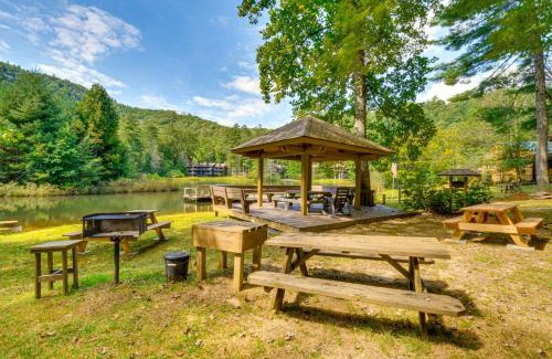 Sapphire Casa | Newly Renovated Pet-Friendly Sapphire Retreat!
