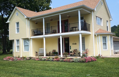 Chilo Casa | Newly renovated Private upstairs room rental