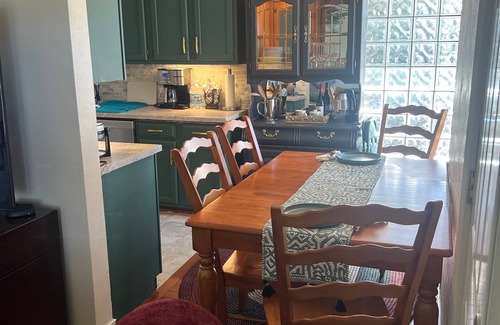 Midland Casa | Newly renovated Quiet neighborhood 4 bedroom 2 bath house in delightful Midland