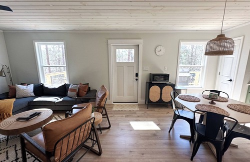 Dahlonega Casa | Newly renovated Ridgeway Stay - Less than 10 mins to downtown Dahlonega!