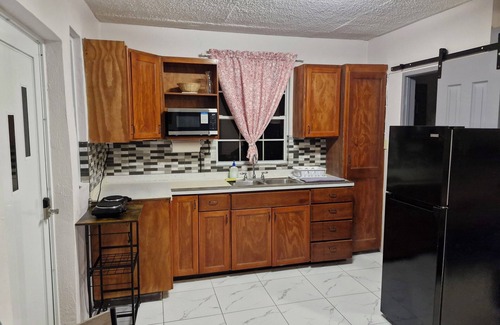 Leonards Apartamento | Newly Renovated Sea View 1-bedroom apartment in Tortola