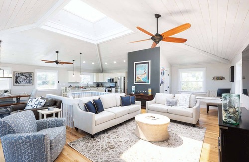 Wild Duck Dunes Casa | Newly Renovated Semi-Oceanfront Duck Home w/Pool