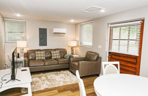 Maiden Casa | Newly Renovated Small Town Retreat