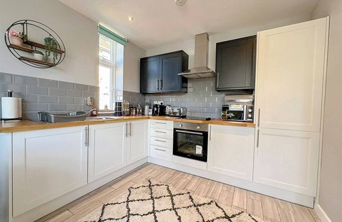 Whitton Apartamento | Newly Renovated Spacious One Bedroom in Twickenham