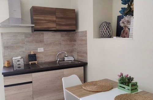 Pizzo Apartamento | Newly renovated studio apartment in Old Alley