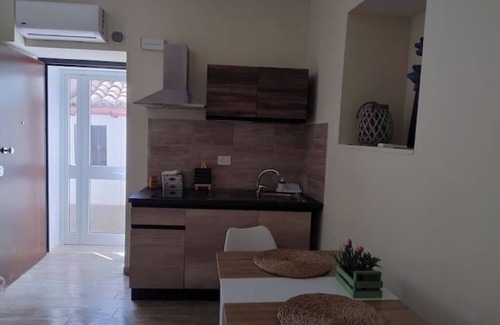 Pizzo Apartamento | Newly renovated studio apartment in Old Alley