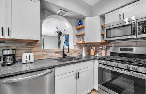 Beachway Estates Casa | Newly Renovated - Sunny Family Haven in Pompano