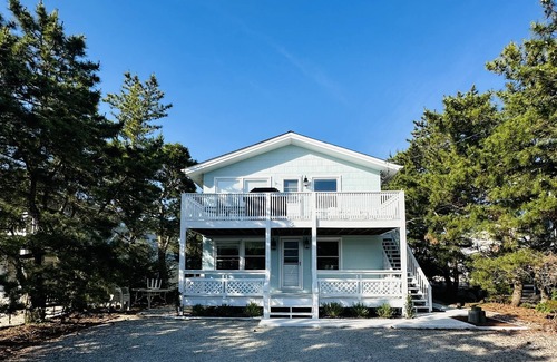 Barnegat Light Casa | Newly Renovated Beach Block 3-bedroom 2nd Floor Duplex