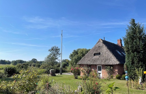 Schashagen Casa | Newly renovated vacation home - 2 min. to the beach - large, quiet natural property