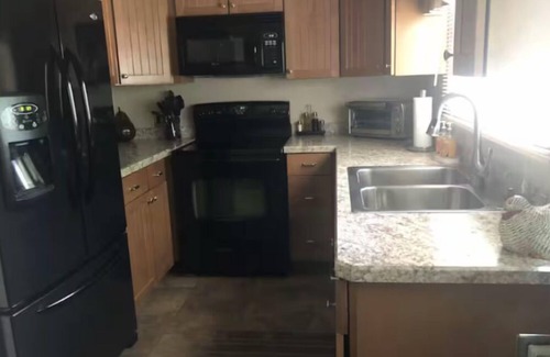 Stowe Area Condominio | Recientemente renovado, 2 dormitorios, 2 baños, condominio cerca de esquí y pueblo