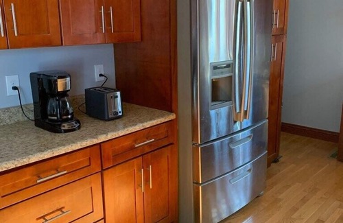 Portage Casa | Newly Renovated with Finished Basement