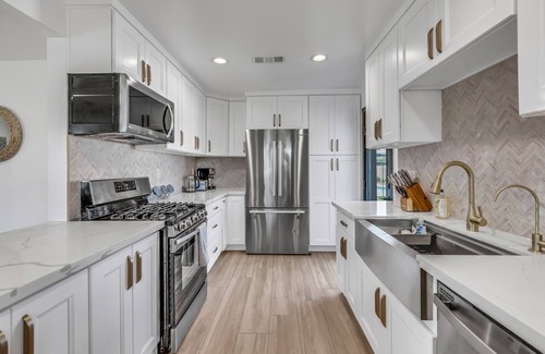 Ontario Casa | Newly Revamped Oasis: Ultimate Pool Getaway close to Disney