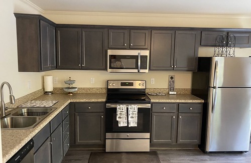 Hubert Casa | Newly Townhome, 15 mins to Camp Lejeune