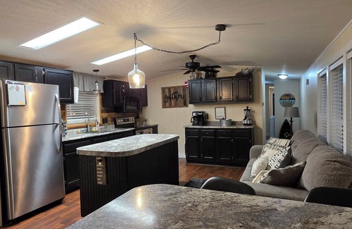 Bellmore Casa | Updated Beautiful Lake View Home