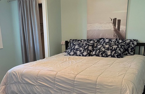 Shelbyville Casa | Newly Updated Gun Lake Waterfront Cottage. Bring Your Boat or Rent ours!