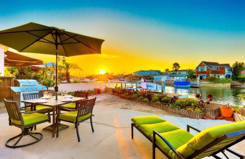 West Newport Casa | Newport Bay Front Vacation Home