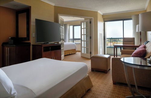 Santa Ana Heights Hotel | Newport Beach Marriott Bayview
