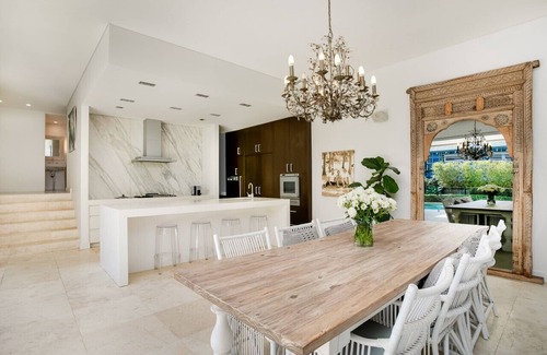 Newport Casa | Newport Luxe - Quick walk to Beach