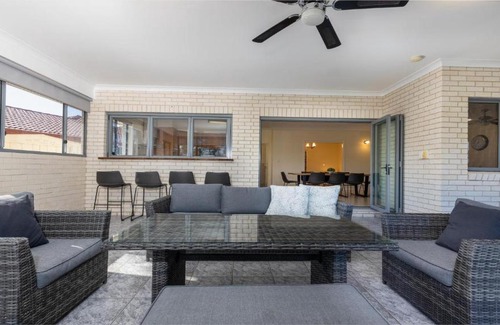 Yamba Casa | Newport Retreat