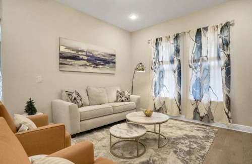 Hyde Park Casa | Newport Retreat
