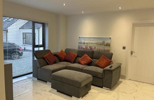 Newry Casa | Newtown House