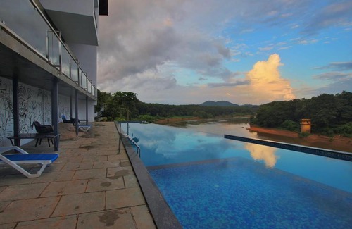 Malappuram Complejo | Nexstay Grand Chaliyar Resort