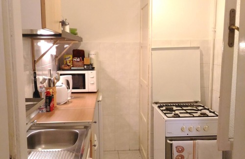 13th District Apartamento | Piso superior de 2 dormitorios junto al río Danubio a 5 minutos a pie del Parlamento, aire acondicionado, wifi