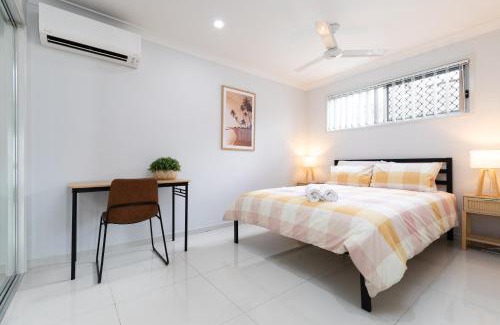 Rocklea Apartamento | Next to a Disk Golf Course! Shops! AirCon! 139F1