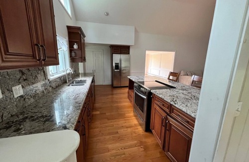 Manchester Casa | Next to Hildene. Walk to Equinox Pond.
