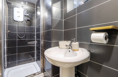 Liverpool Casa | Next to Liverpool station stadium city