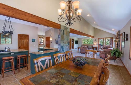 Aspen Brook Casa | [¡Nuevo verano 2019!] Rocky Mtn Natl Park Alquiler de vacaciones de lujo. Vistas y río!