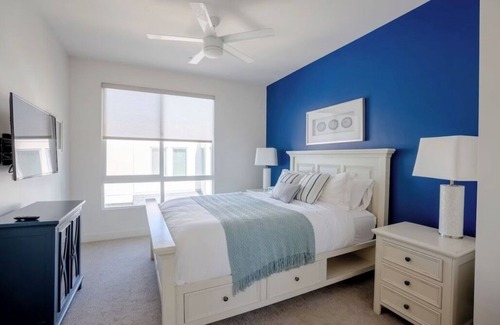 Imperial Beach Condominio | Next to the pier! Pet-friendly! Beach You To It - New Listing